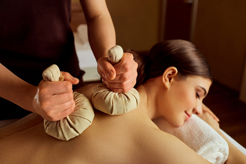 herbal-massage